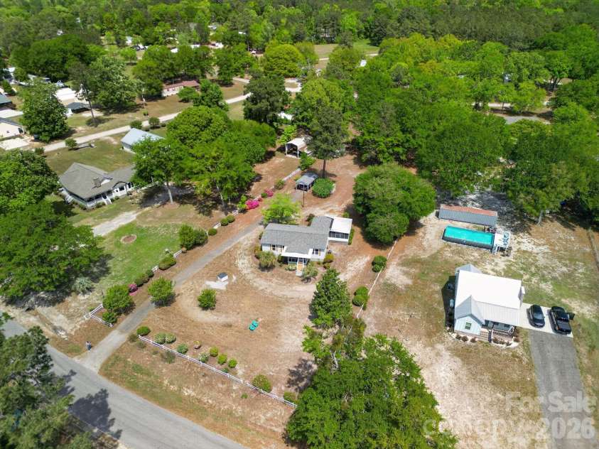 1724 Camp Shelor Drive, Manning, SC 29102.  MLS# CAR4368434, YatesRealty ID 10784. 