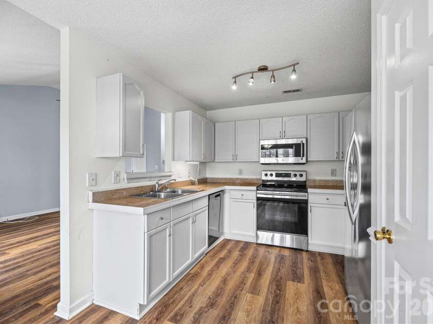 1779 Hardy Drive, Rock Hill, SC 29732.  MLS# CAR4363418, YatesRealty ID 10785. 