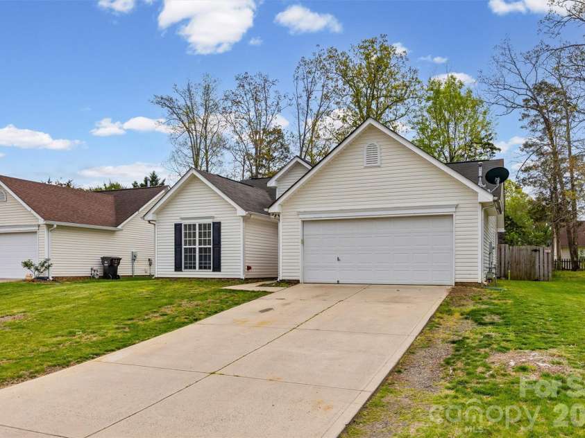 1779 Hardy Drive, Rock Hill, SC 29732.  MLS# CAR4363418, YatesRealty ID 10785. 