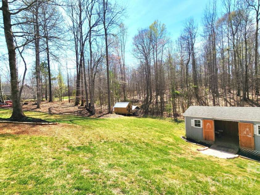 306 Bluegill Lane, Statesville, NC 28625.  MLS# CAR4216921, YatesRealty ID 10785. 