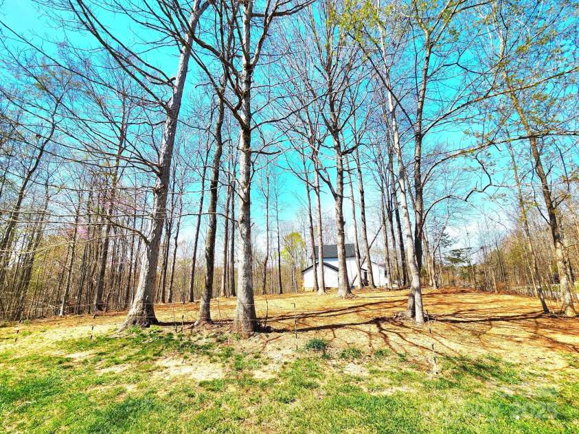 306 Bluegill Lane, Statesville, NC 28625.  MLS# CAR4216921, YatesRealty ID 10785. 