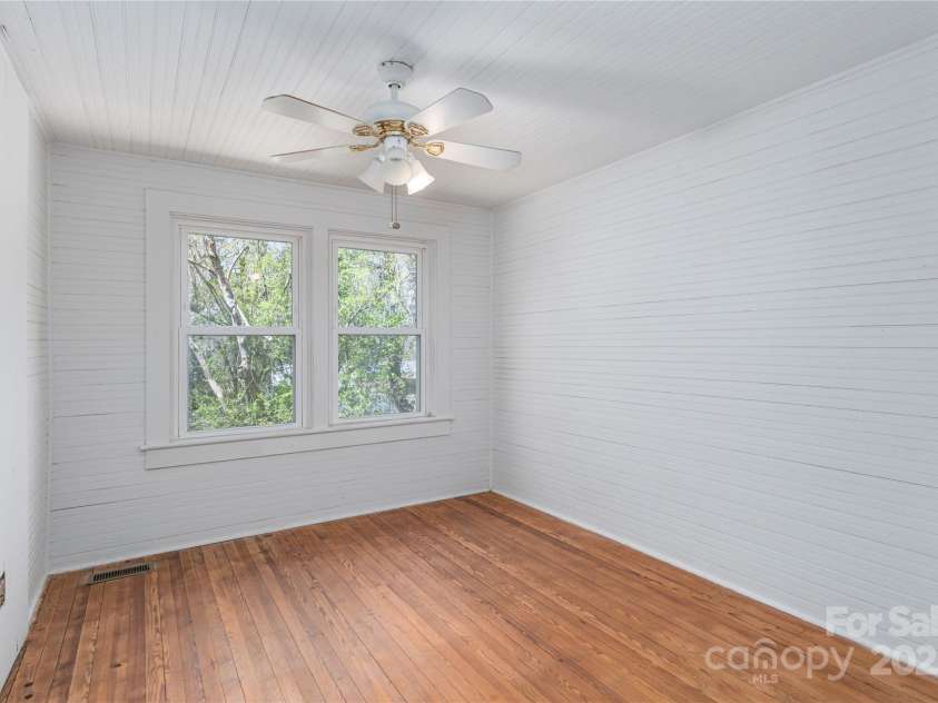 43 Laurel Pines Church Road, Fairview, NC 28730.  MLS# CAR4251013, YatesRealty ID 10787. 