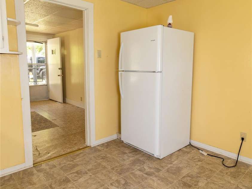 215 Short Street, Blacksburg, SC 29702.  MLS# CAR4255232, YatesRealty ID 10788. 