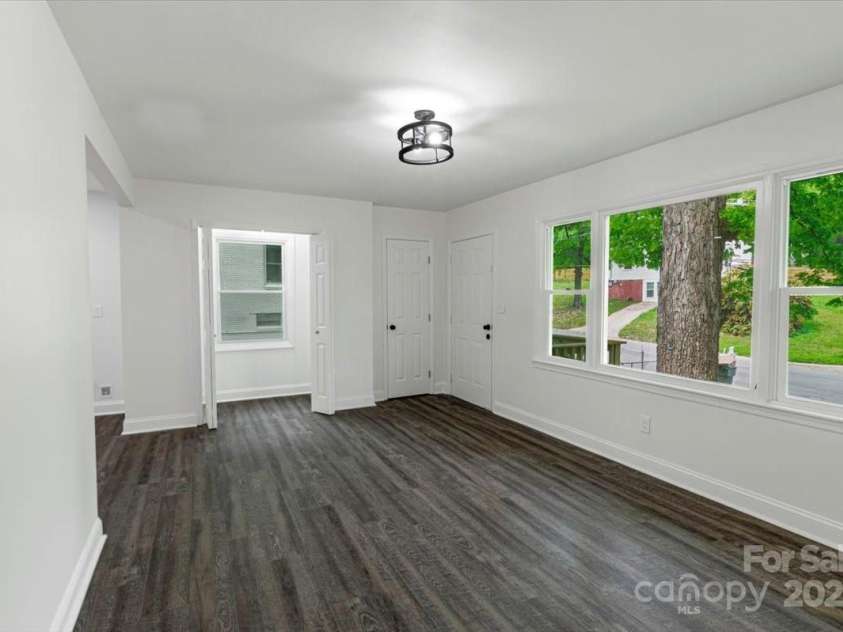 1750 Oak Valley Drive, Gastonia, NC 28054.  MLS# CAR4250575, YatesRealty ID 10789. 