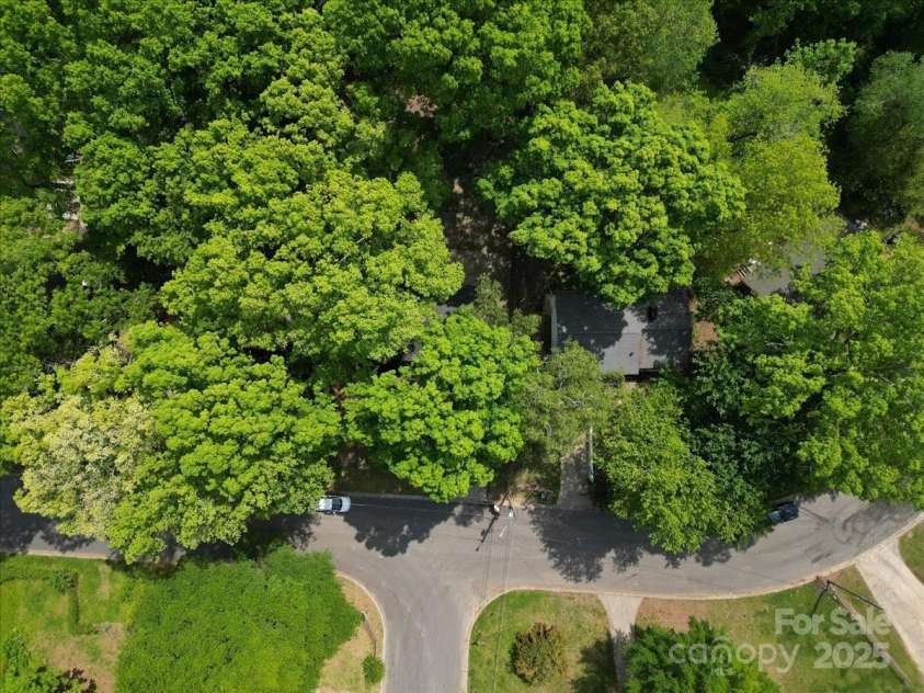 1750 Oak Valley Drive, Gastonia, NC 28054.  MLS# CAR4250575, YatesRealty ID 10789. 