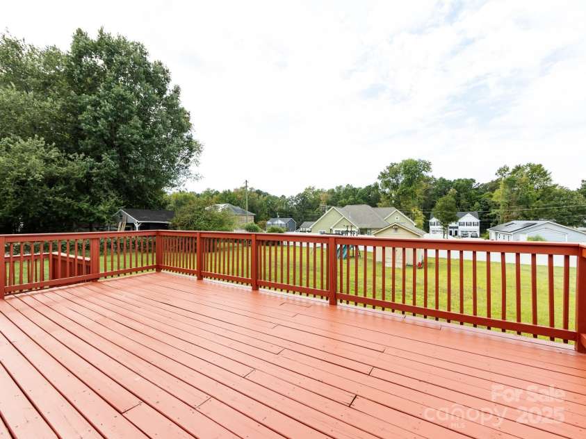 7109 Bisaner Street, Charlotte, NC 28269.  MLS# CAR4302995, YatesRealty ID 10789. 