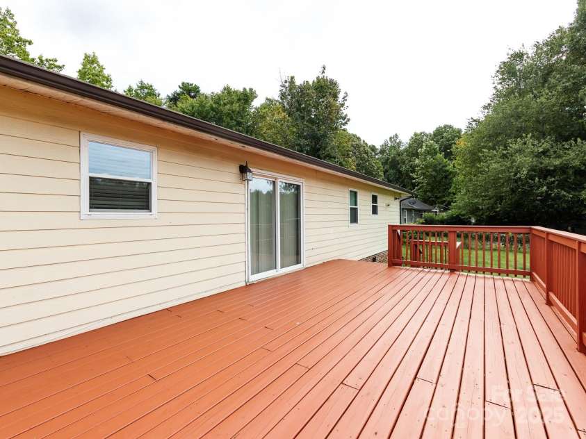 7109 Bisaner Street, Charlotte, NC 28269.  MLS# CAR4302995, YatesRealty ID 10789. 