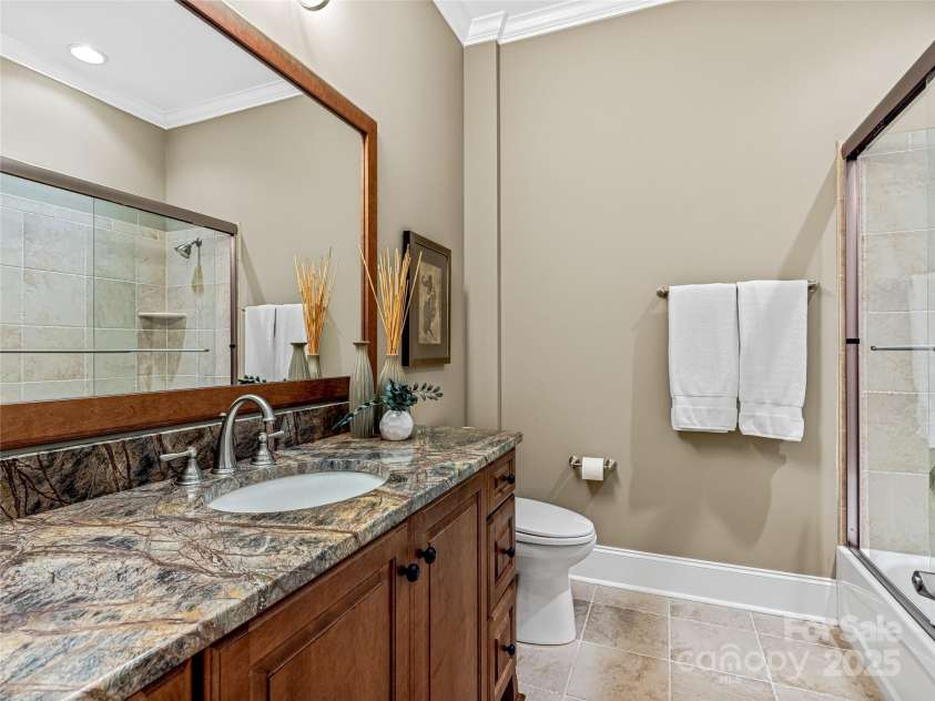 6 Yellow Wood Lane, Horse Shoe, NC 28742.  MLS# CAR4180879, YatesRealty ID 1079. 4th Full Bath
