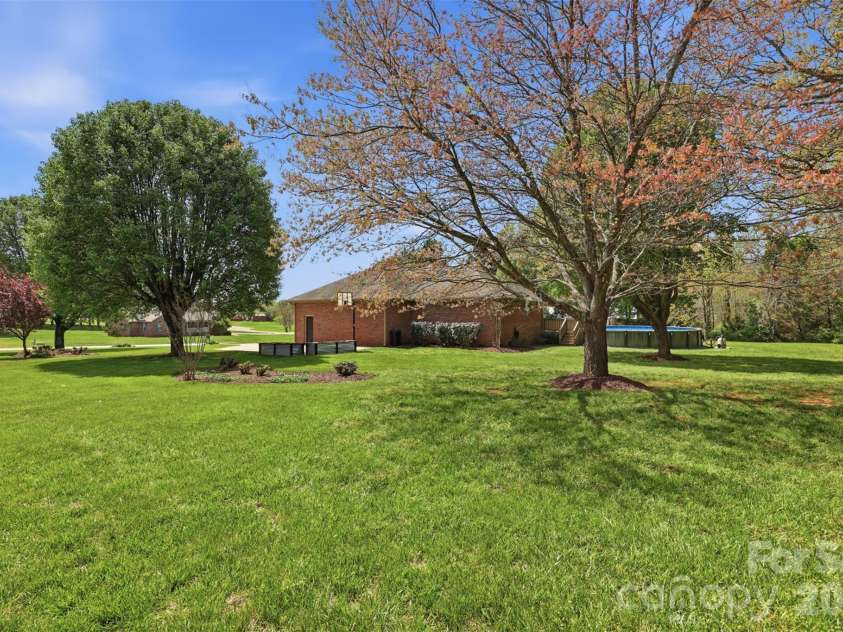 2676 Gold Rush Drive, Lincolnton, NC 28092.  MLS# CAR4366053, YatesRealty ID 10790. 