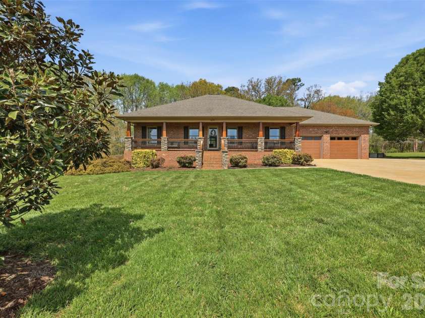 2676 Gold Rush Drive, Lincolnton, NC 28092.  MLS# CAR4366053, YatesRealty ID 10790. 