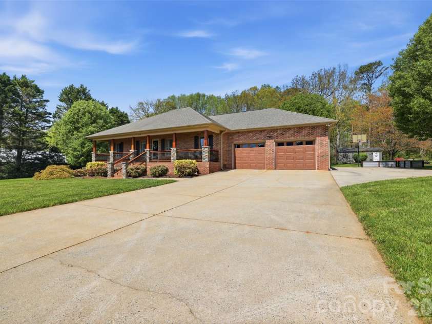 2676 Gold Rush Drive, Lincolnton, NC 28092.  MLS# CAR4366053, YatesRealty ID 10790. 