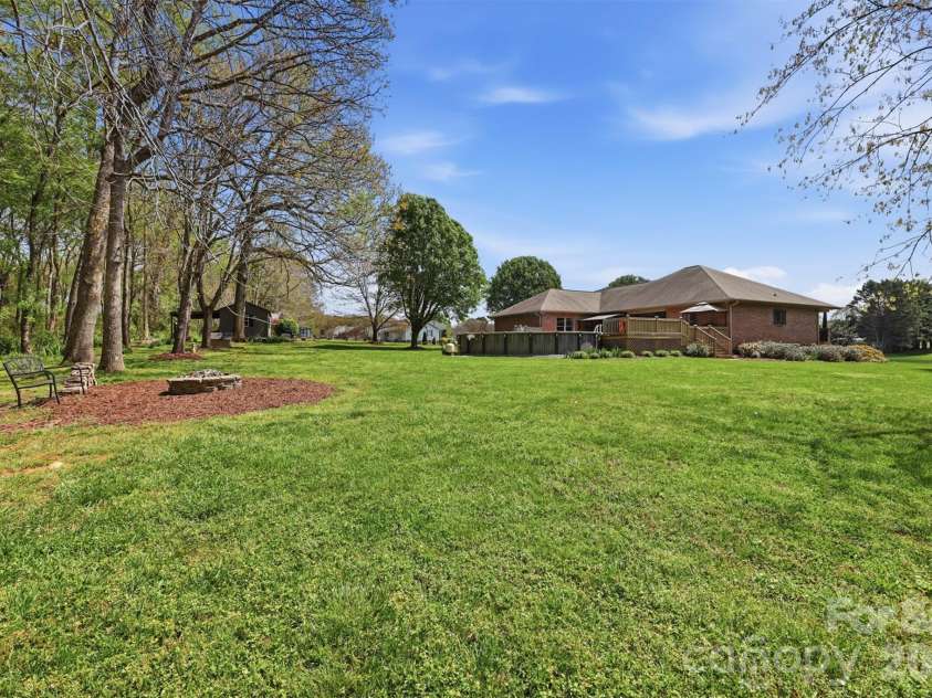 2676 Gold Rush Drive, Lincolnton, NC 28092.  MLS# CAR4366053, YatesRealty ID 10790. 