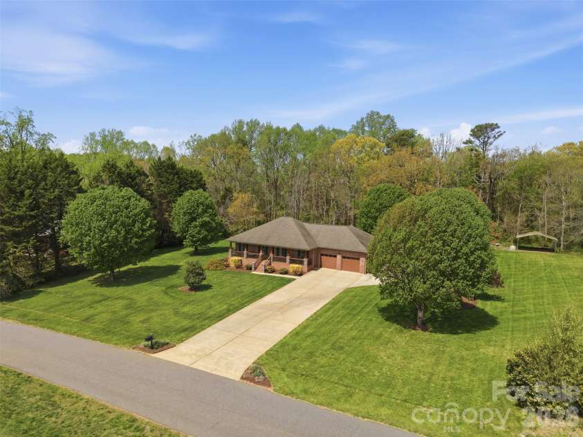 2676 Gold Rush Drive, Lincolnton, NC 28092.  MLS# CAR4366053, YatesRealty ID 10790. 