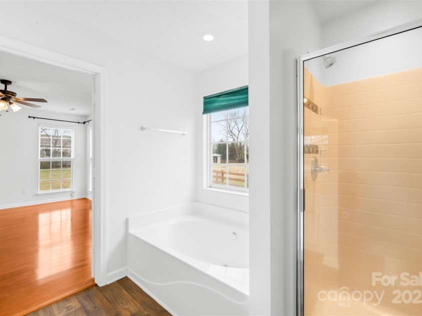 13705 Queenswater Lane, Charlotte, NC 28273.  MLS# CAR4233343, YatesRealty ID 10792. 