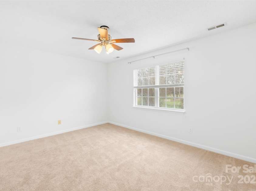 13705 Queenswater Lane, Charlotte, NC 28273.  MLS# CAR4233343, YatesRealty ID 10792. 