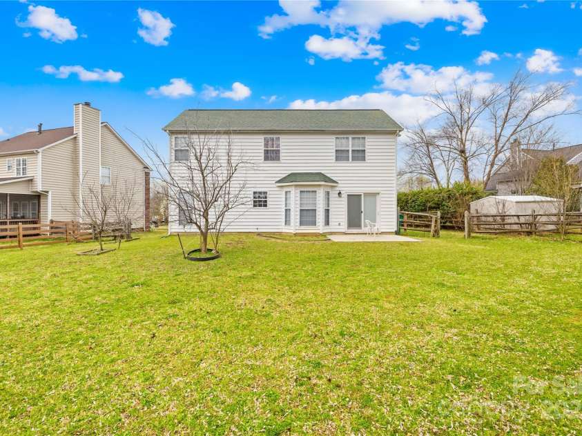 13705 Queenswater Lane, Charlotte, NC 28273.  MLS# CAR4233343, YatesRealty ID 10792. 