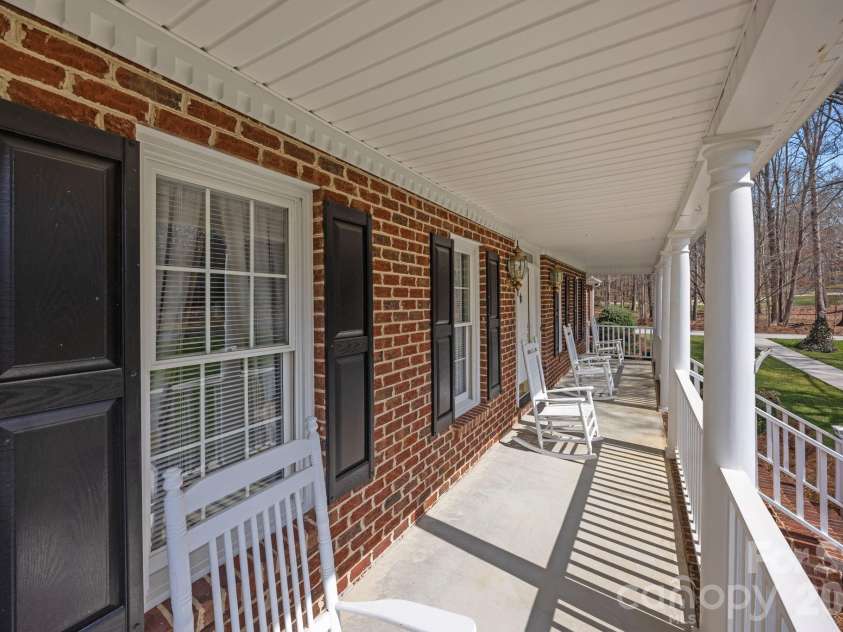 220 St Johns Drive, Salisbury, NC 28144.  MLS# CAR4352238, YatesRealty ID 10792. 