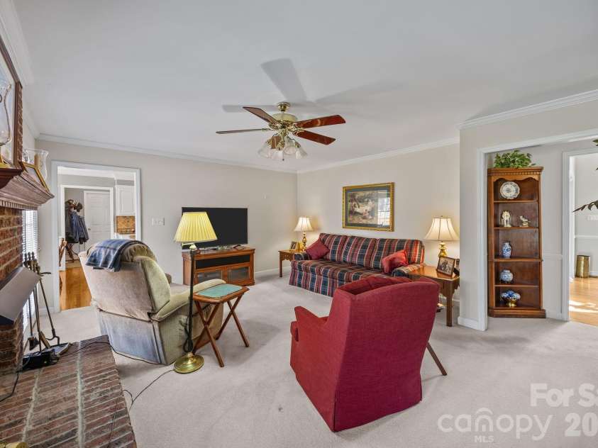 220 St Johns Drive, Salisbury, NC 28144.  MLS# CAR4352238, YatesRealty ID 10792. 
