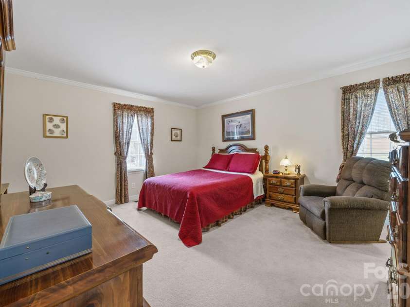 220 St Johns Drive, Salisbury, NC 28144.  MLS# CAR4352238, YatesRealty ID 10792. 
