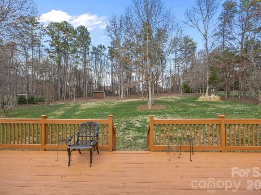 220 St Johns Drive, Salisbury, NC 28144.  MLS# CAR4352238, YatesRealty ID 10792. 