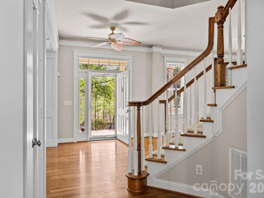 15632 Waterfront Drive, Huntersville, NC 28078.  MLS# CAR4364800, YatesRealty ID 10793. 
