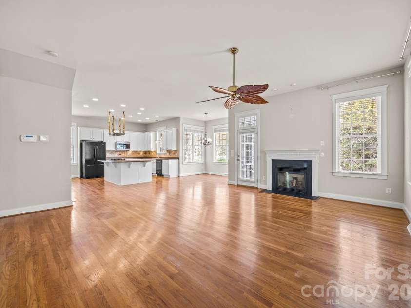 15632 Waterfront Drive, Huntersville, NC 28078.  MLS# CAR4364800, YatesRealty ID 10793. 