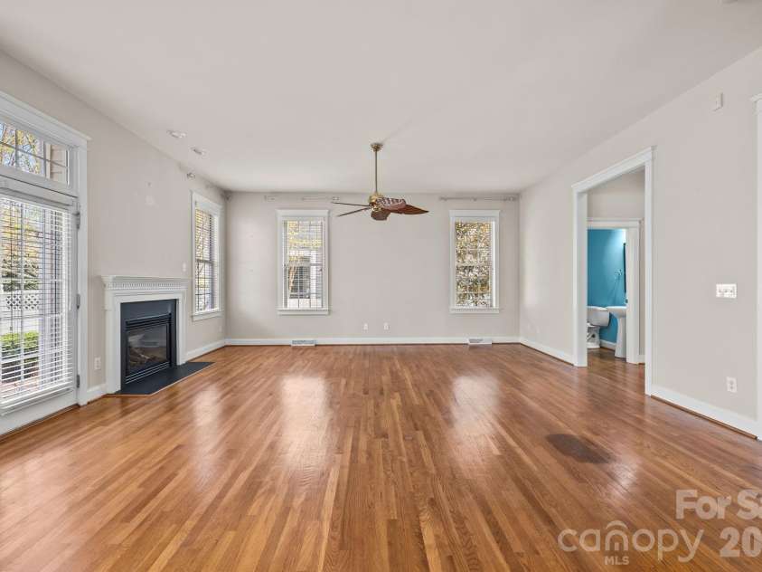 15632 Waterfront Drive, Huntersville, NC 28078.  MLS# CAR4364800, YatesRealty ID 10793. 