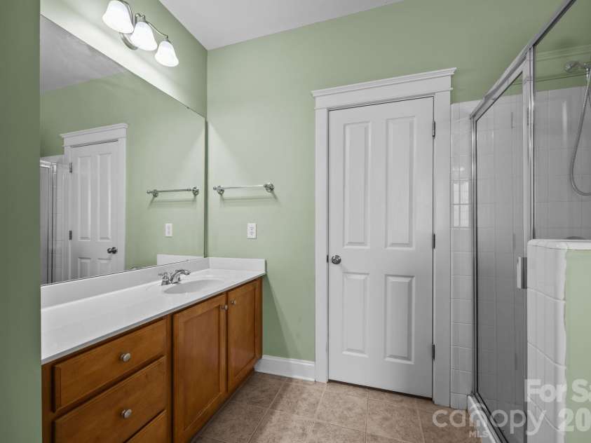 15632 Waterfront Drive, Huntersville, NC 28078.  MLS# CAR4364800, YatesRealty ID 10793. 