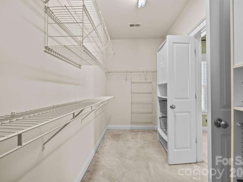 15632 Waterfront Drive, Huntersville, NC 28078.  MLS# CAR4364800, YatesRealty ID 10793. 