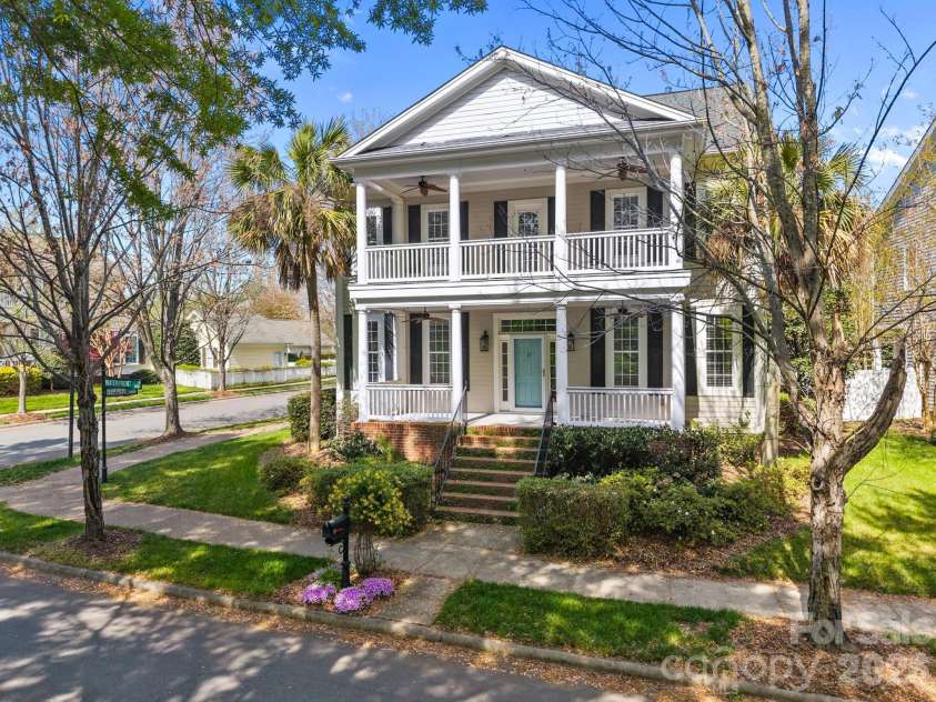 15632 Waterfront Drive, Huntersville, NC 28078.  MLS# CAR4364800, YatesRealty ID 10793. 