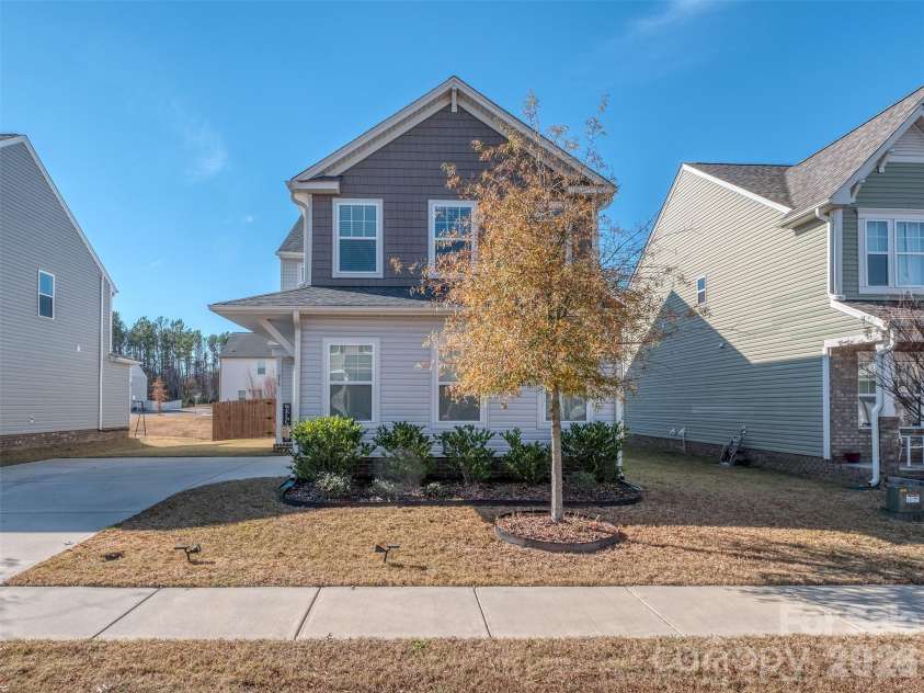 975 Bunker Trace, Rock Hill, SC 29730.  MLS# CAR4358425, YatesRealty ID 10794. 