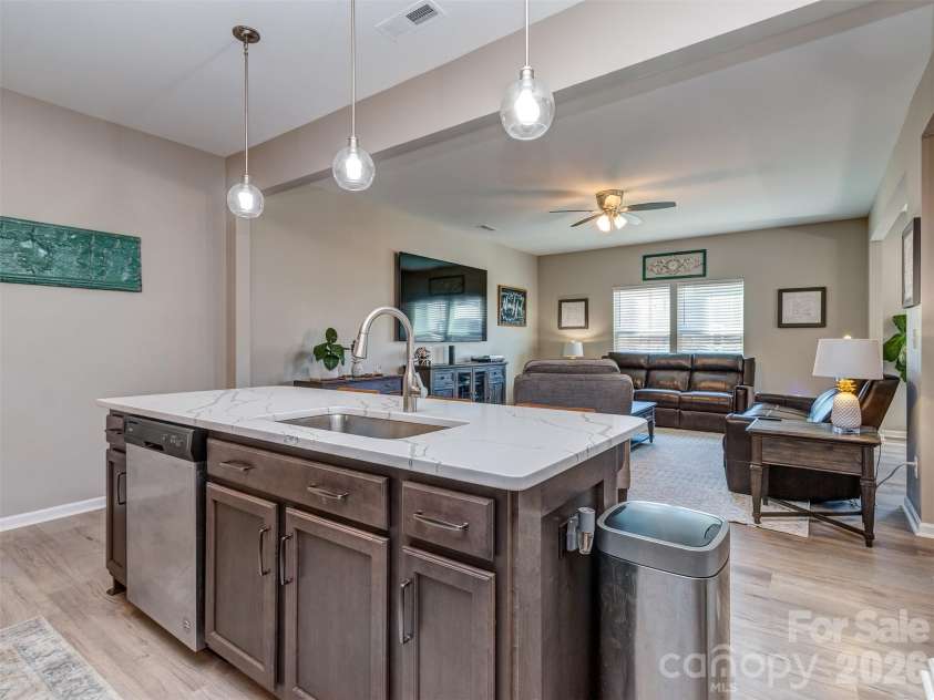 975 Bunker Trace, Rock Hill, SC 29730.  MLS# CAR4358425, YatesRealty ID 10794. 