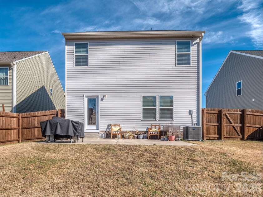 975 Bunker Trace, Rock Hill, SC 29730.  MLS# CAR4358425, YatesRealty ID 10794. 