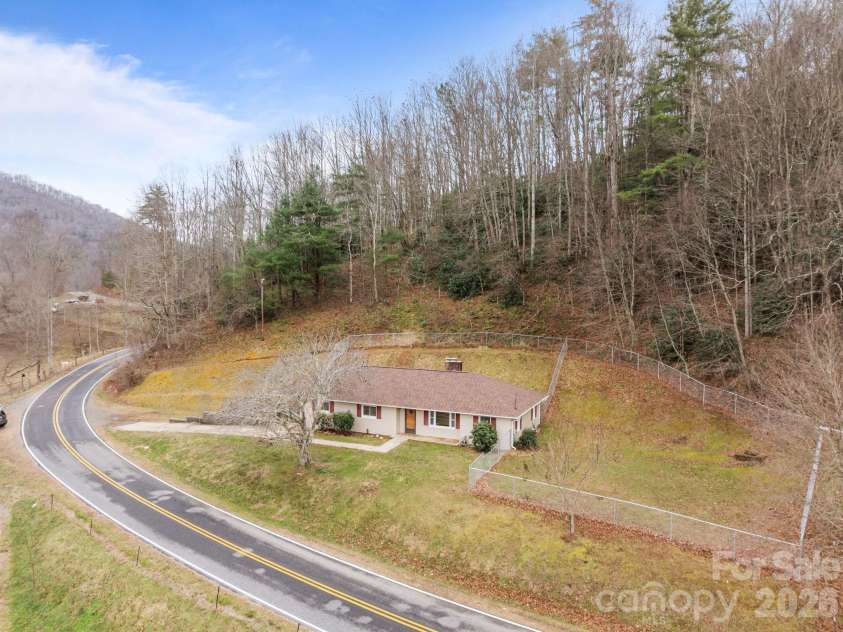 82 Greasy Cove Road, Leicester, NC 28748.  MLS# CAR4330062, YatesRealty ID 10795. 