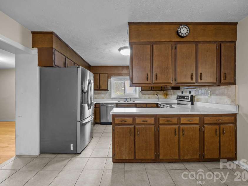 82 Greasy Cove Road, Leicester, NC 28748.  MLS# CAR4330062, YatesRealty ID 10795. 