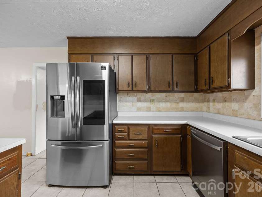 82 Greasy Cove Road, Leicester, NC 28748.  MLS# CAR4330062, YatesRealty ID 10795. 