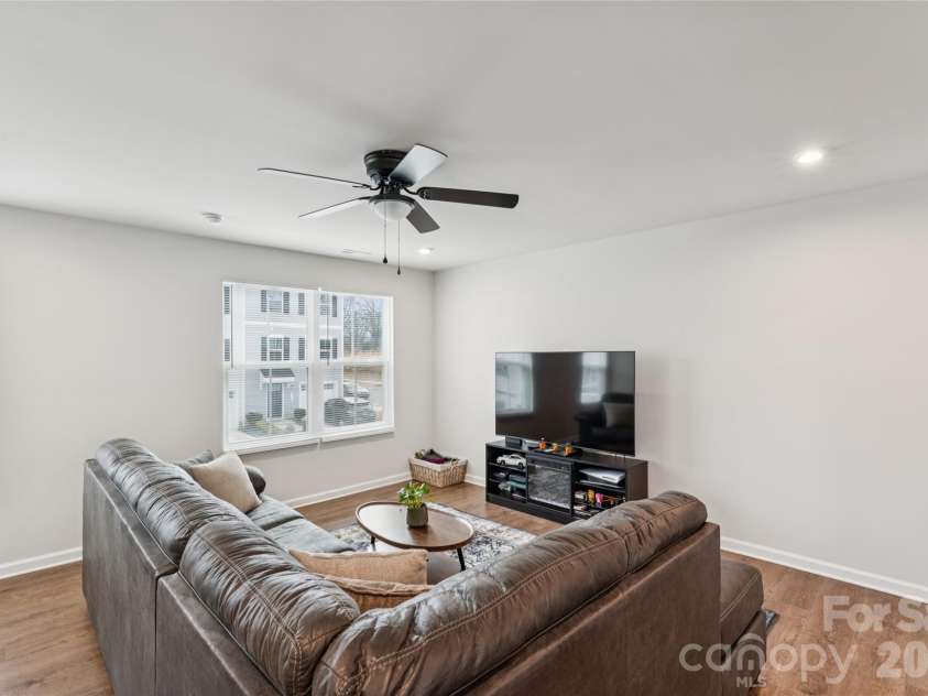 4113 Prusik Lane, Charlotte, NC 28269.  MLS# CAR4334356, YatesRealty ID 10796. 