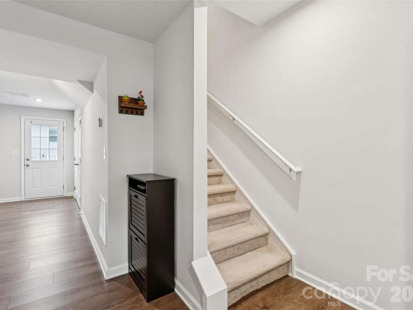 4113 Prusik Lane, Charlotte, NC 28269.  MLS# CAR4334356, YatesRealty ID 10796. 
