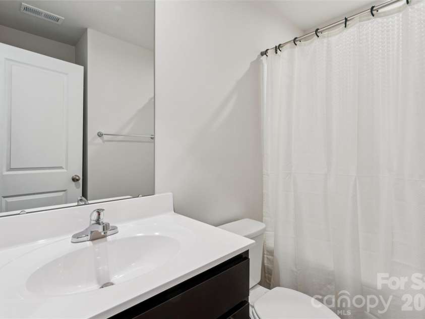 4113 Prusik Lane, Charlotte, NC 28269.  MLS# CAR4334356, YatesRealty ID 10796. 