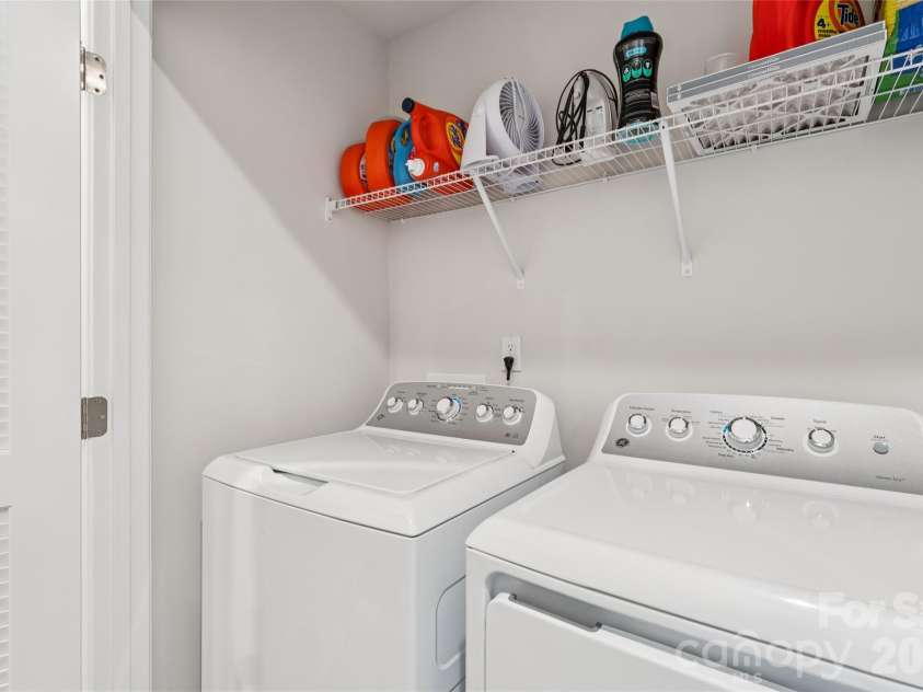 4113 Prusik Lane, Charlotte, NC 28269.  MLS# CAR4334356, YatesRealty ID 10796. 