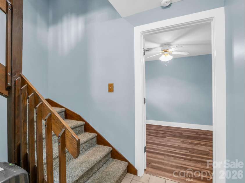 1 Lynx Drive, Black Mountain, NC 28711.  MLS# CAR4320026, YatesRealty ID 10799. 