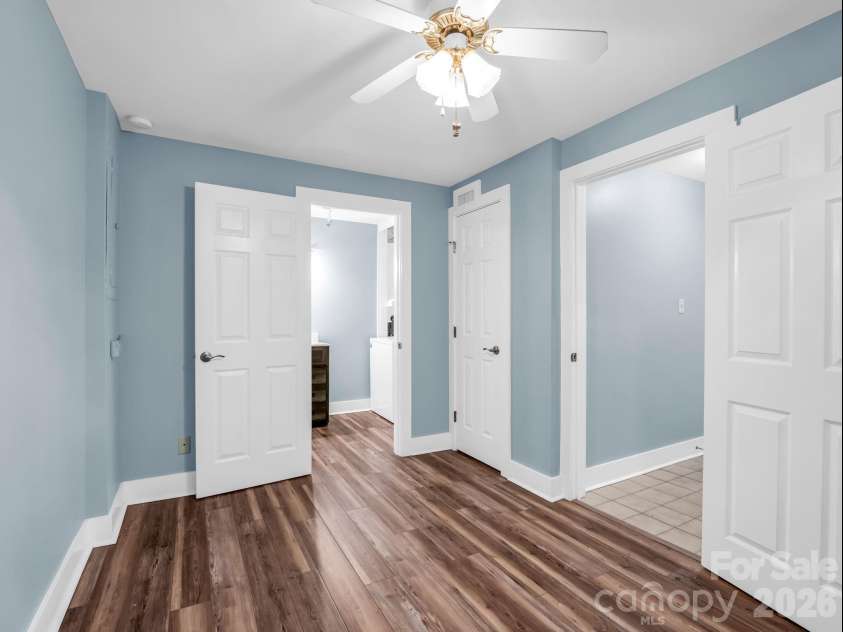 1 Lynx Drive, Black Mountain, NC 28711.  MLS# CAR4320026, YatesRealty ID 10799. 