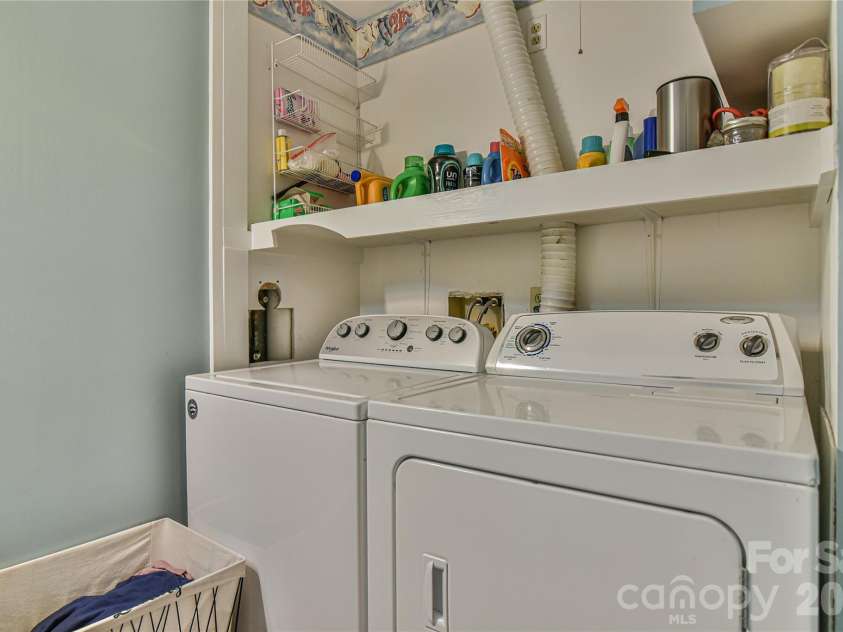 1 Lynx Drive, Black Mountain, NC 28711.  MLS# CAR4320026, YatesRealty ID 10799. Laundry on the ground level. 