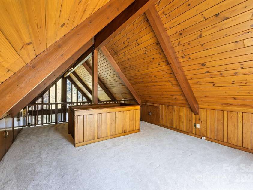 1515 Heatherloch Drive, Gastonia, NC 28054.  MLS# CAR4307044, YatesRealty ID 108. 