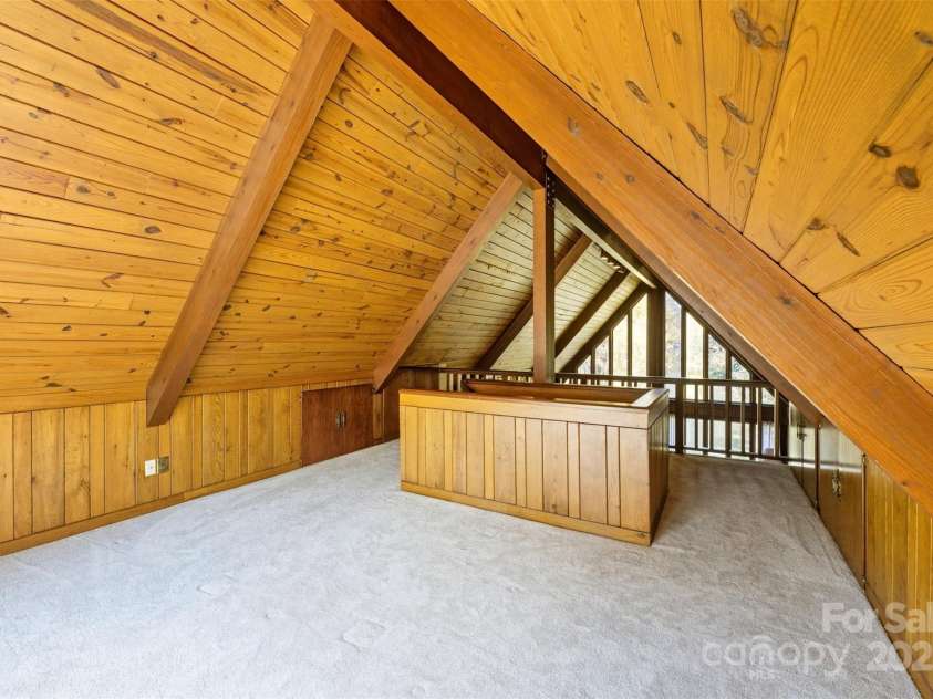 1515 Heatherloch Drive, Gastonia, NC 28054.  MLS# CAR4307044, YatesRealty ID 108. 