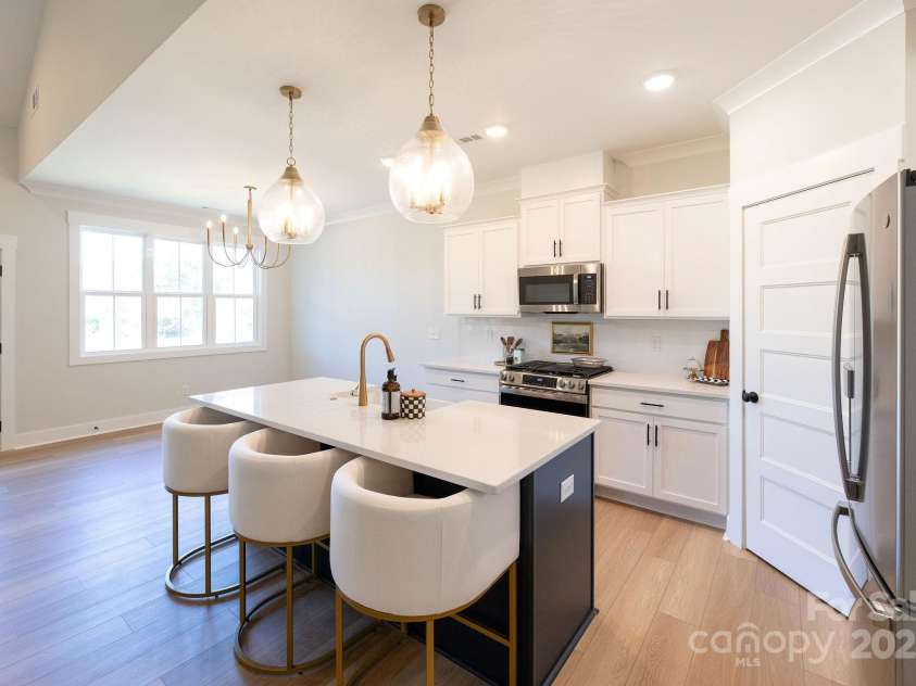 3046 Meadowcrest Drive, Clover, SC 29710.  MLS# CAR4327029, YatesRealty ID 1080. 