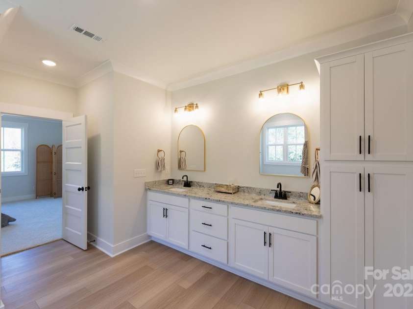 3046 Meadowcrest Drive, Clover, SC 29710.  MLS# CAR4327029, YatesRealty ID 1080. Primary Bathroom