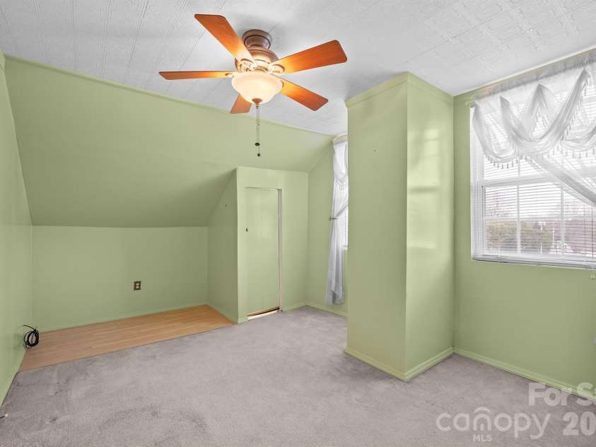 1244 21st Street, Hickory, NC 28601.  MLS# CAR4338743, YatesRealty ID 10800. 