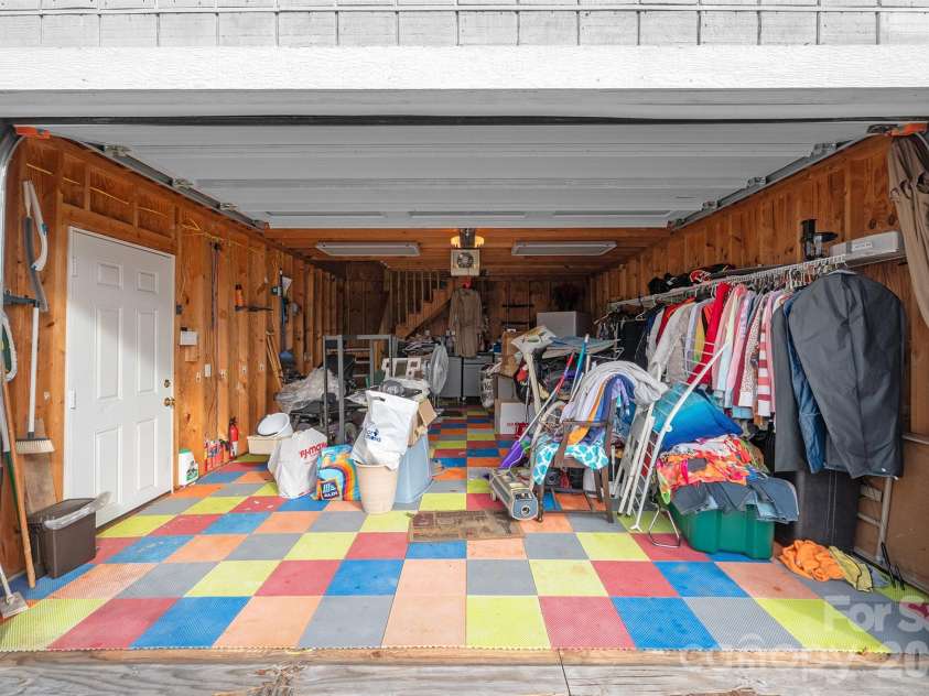 1244 21st Street, Hickory, NC 28601.  MLS# CAR4338743, YatesRealty ID 10800. Workshop interior with endless possibilities.