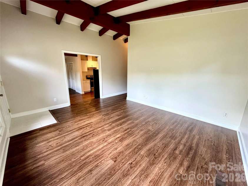 1511 Briarfield Drive, Charlotte, NC 28205.  MLS# CAR4367587, YatesRealty ID 10802. 